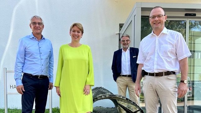 Sommerbesuch bei den Deutschen Instituten für Textil- und Faserforschung (DITF) in Denkendorf