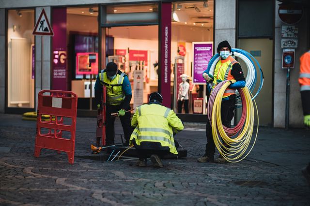 Breitband-Ausbau geht voran: 200.000 Euro für Glasfasernetz in Aichwald